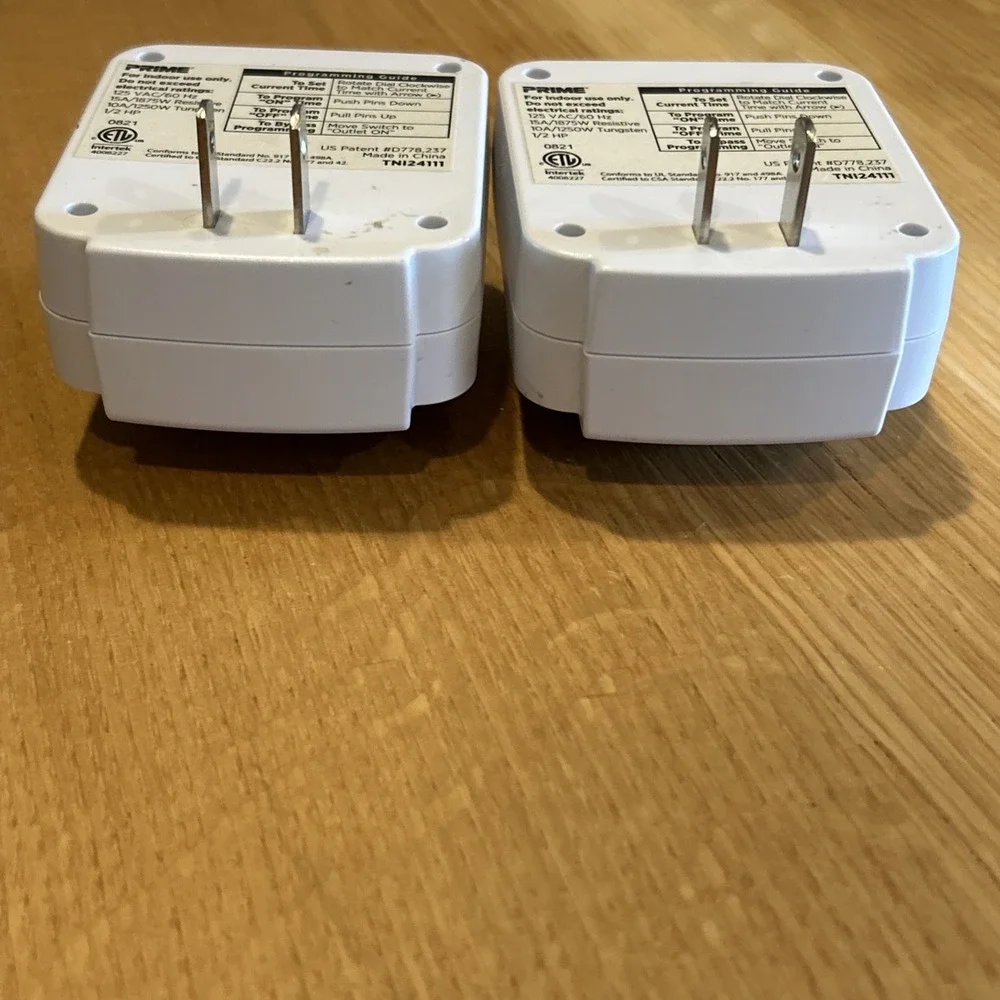 Lot 2 Prime Time-All Appliance Lamp 24Hr Automatic Timer Model TNI24111